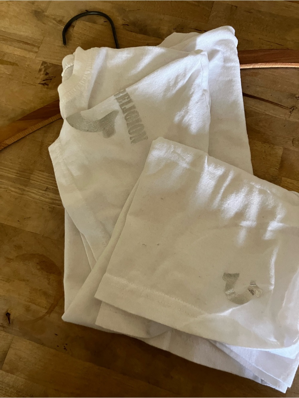 True Religion White and Metallic Silver T-Shirt-Size Medium